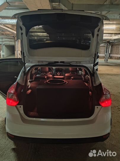 Прокат автомобиля с автозвуком, громкий авто