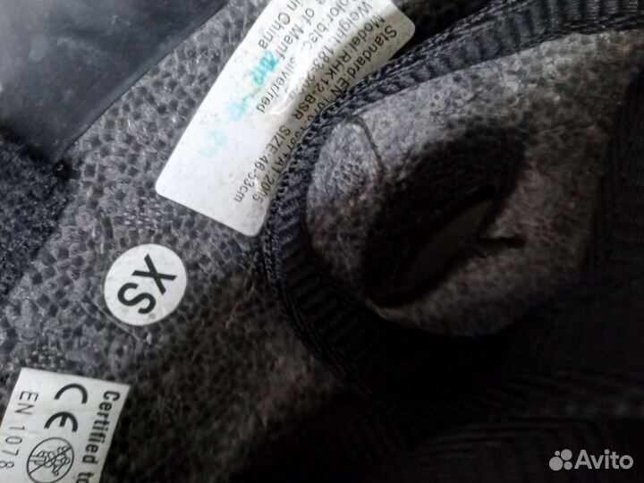 Каска для туризма