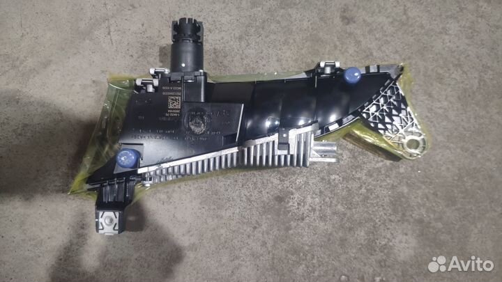 Фара противотуманная правая на технику Scania