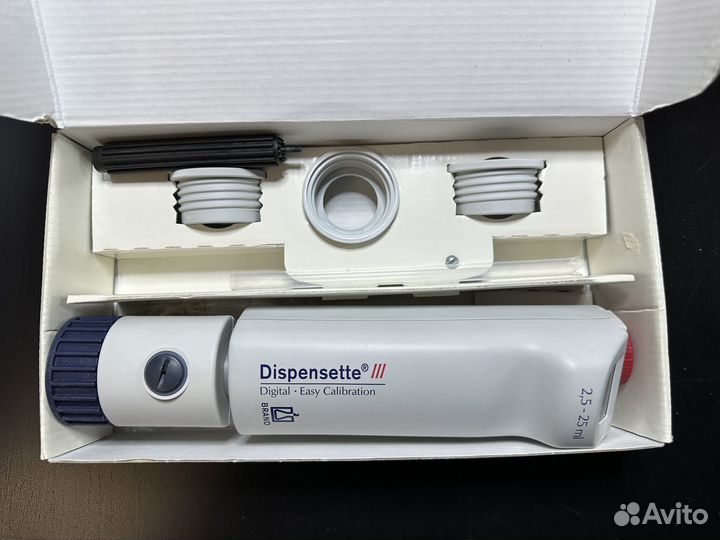 Бутылочный диспенсер brand dispensette III