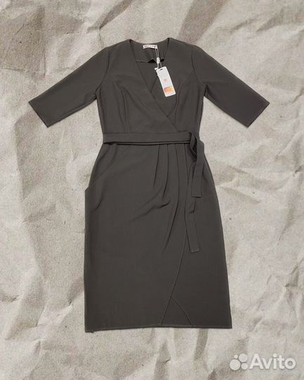 Платье офисное