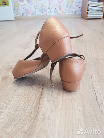 Туфли для бальных танцев