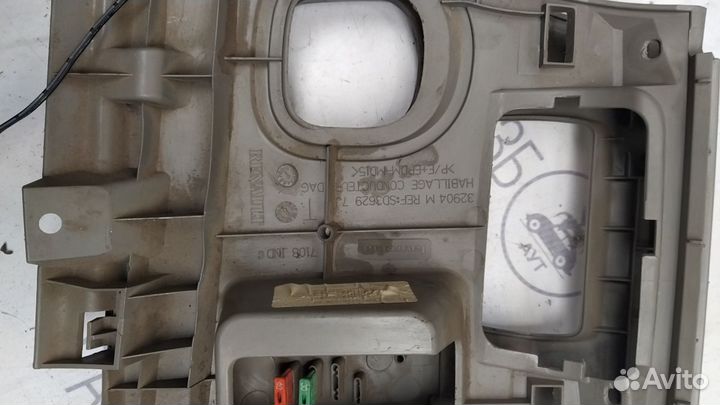 Накладка торпедо подрулевая Renault Megane 2