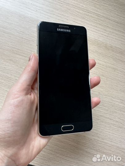 Телефон Samsung galaxy a5 2017