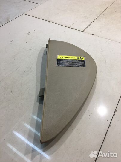 Боковая накладка торпеды (левая) (Kia Mohave)