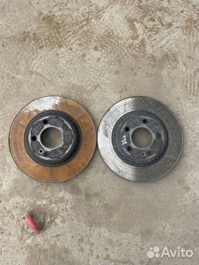 Тормозной диск задний mercedes w213