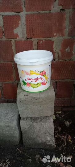 Ведро есть большое количество