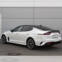 Kia Stinger 2.0 AT, 2018, 69 824 км, с пробегом, цена 2 748 000 руб.