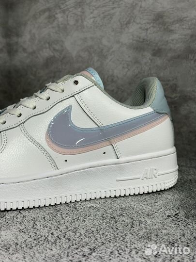 Женские кроссовки Nike Air Force LV8 Double Swoosh