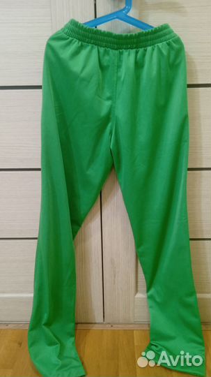 Спортивный костюм женский