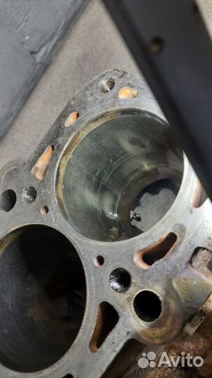 Блок цилиндров оригинал 1.8 ADR Audi a4b5