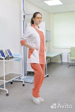 Медицинский костюм женский
