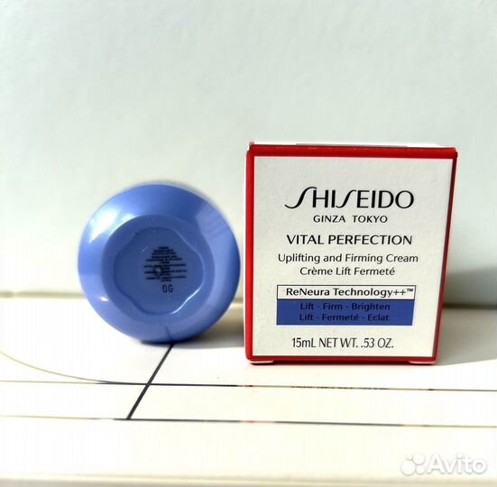 Shiseido Vital Perfection Uplifting антиэйдж крем