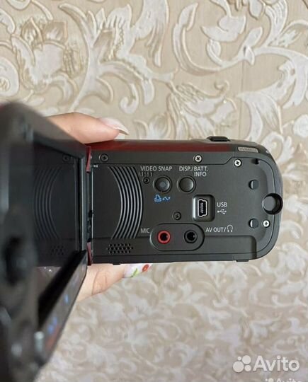 Видеокамера canon