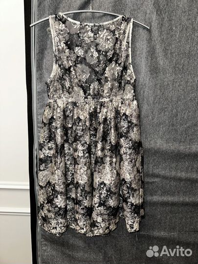 Нарядное платье