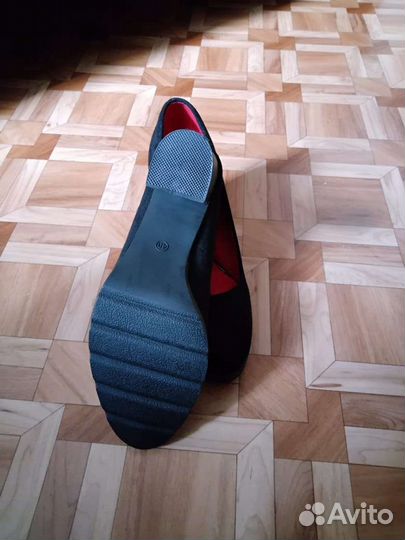 Туфли женские