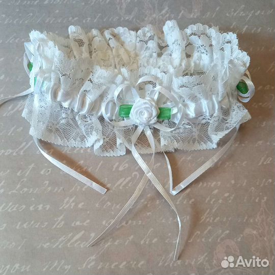 Свадебная подвязка на ногу невесте