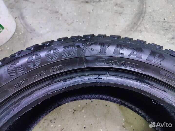 Goodyear Ultragrip Ice Arctic 205/55 R16 94T