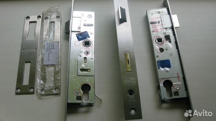 Замки Швейцария jansen,schuco