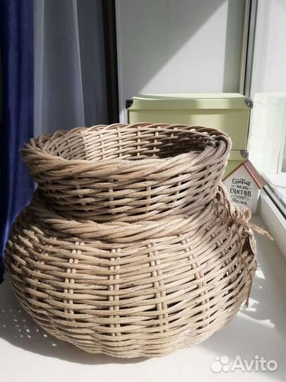 Кашпо из ротанга