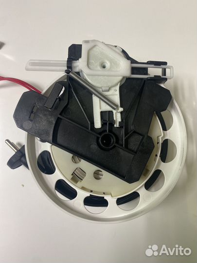 Смотка шнура. Пылесос Philips