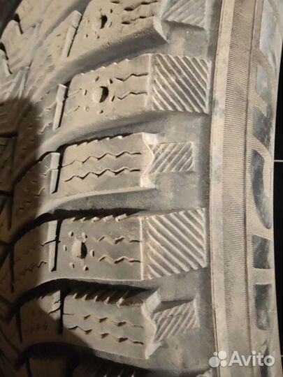 Michelin X-Ice North 3 215/55 R16 97T