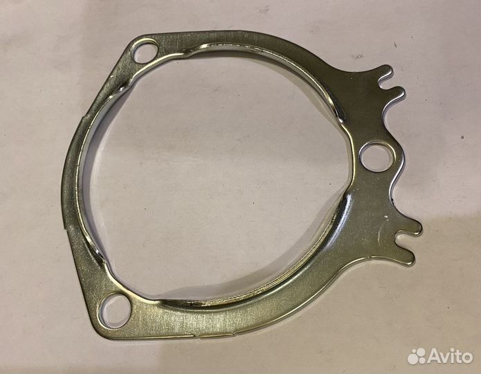 Кронштейн амортизатора верхний Mitsubishi Airtrek