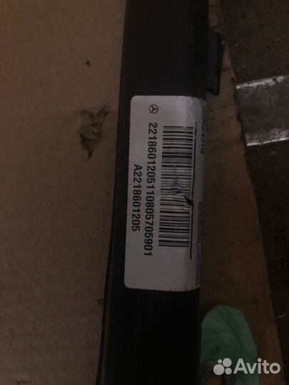 Шторка безопасности правая Mercedes-Benz W221