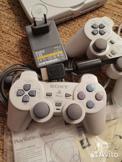 Sony playstation 1 много игр