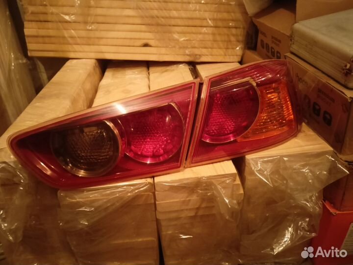 Задние фонари/стопы Mitsubishi Lancer X 10