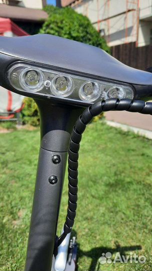 Электросамокат hiper Triumph X85