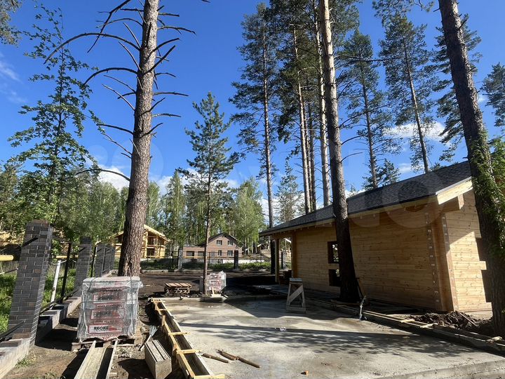 Дом 223 м² на участке 10,5 сот.