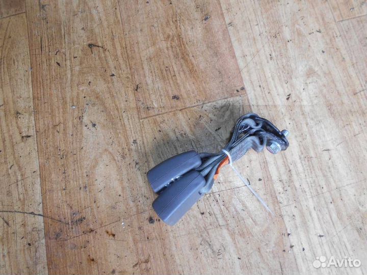 Ответная часть ремня безопасности Kia Spectra 200