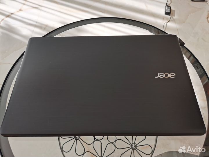 Acer extensa 2510