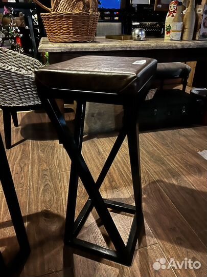 Барный стул 