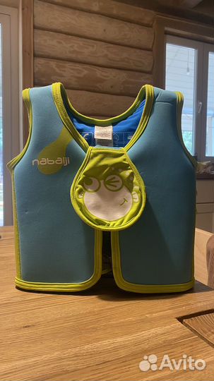 Плавательный жилет