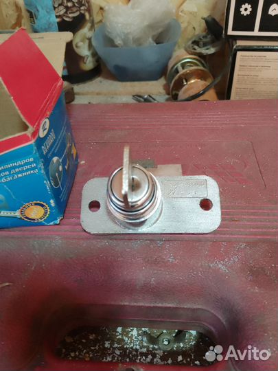 Замок багажника Ваз 2108