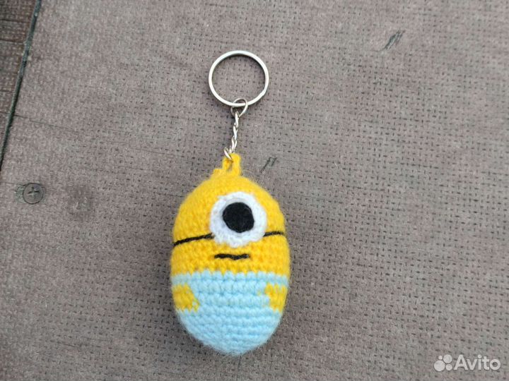 Брелок миньён