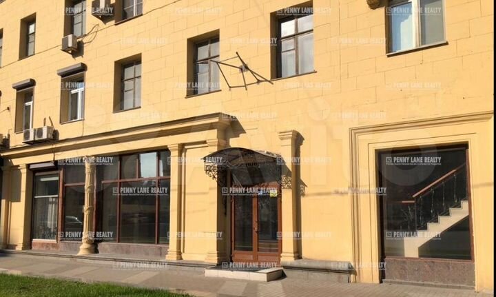 Продам торговое помещение, 409 м²