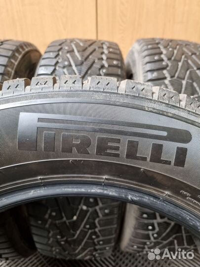 Pirelli Ice Zero 215/65 R17
