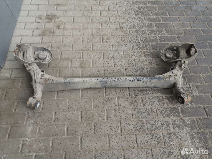 Балка задняя