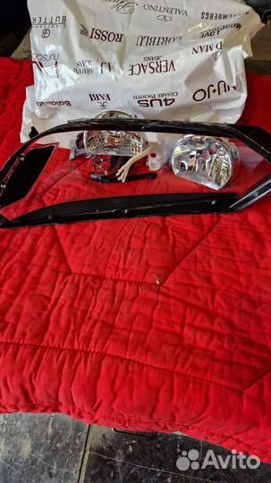 Фара Volkswagen Touareg NF