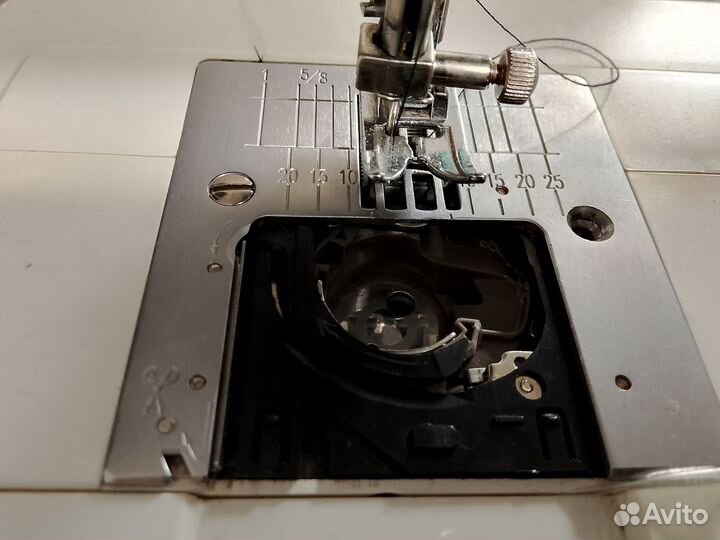 Швейная машина bernette