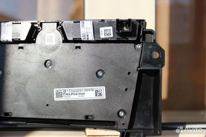 Блок управления мультимедиа GM13360091