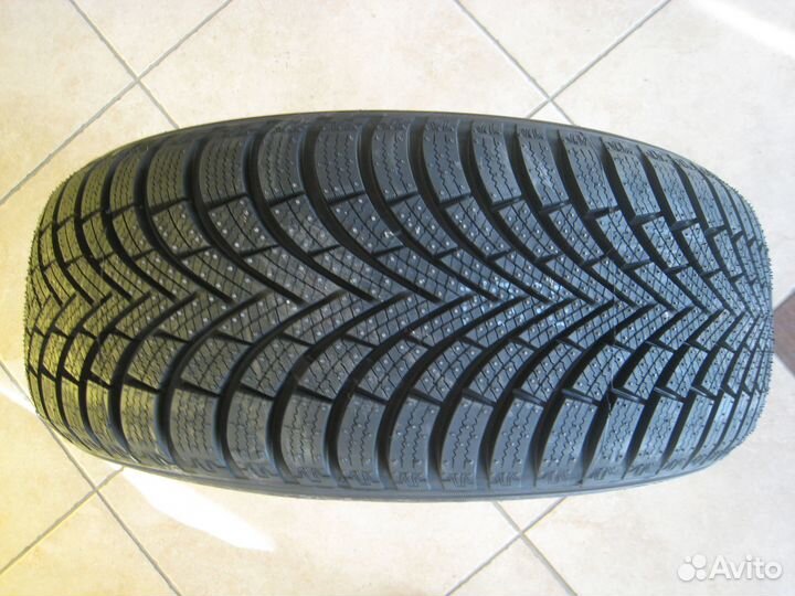 Maxxis Premitra Snow WP6 205/60 R16 96H