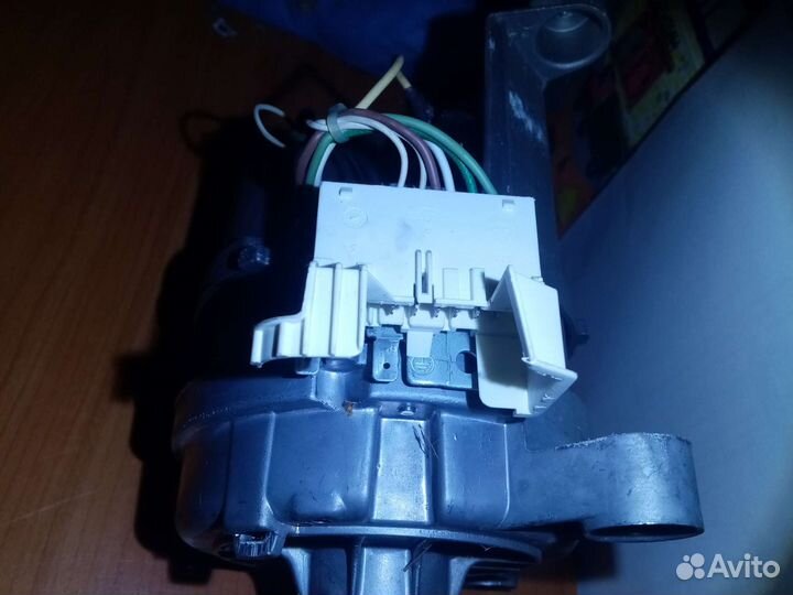 Двигататель стиральной машины