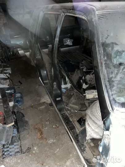 Автомобили на запчасти Исудзу бикхорн