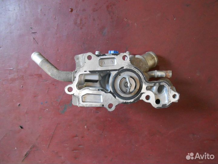 Корпус термостата Qashqai J 10 X-Trail двс 1.6