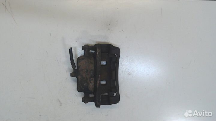 Суппорт Hyundai Santa Fe, 2004