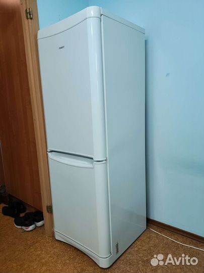 Холодильник indesit